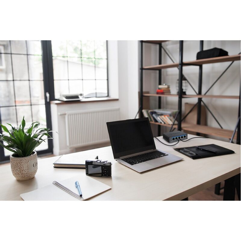 "D-Link DMS-105 5-Port Multi-Gigabit Unmanaged Switch" – Bild 9